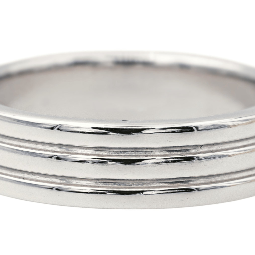 Bague Alliance BOUCHERON "Godron" en platine