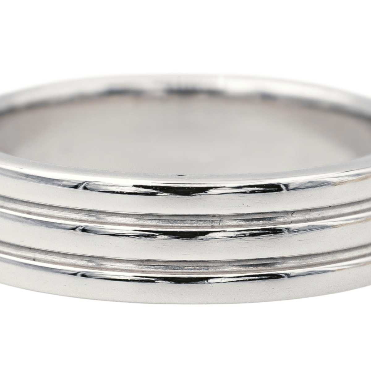 Bague Alliance BOUCHERON "Godron" en platine