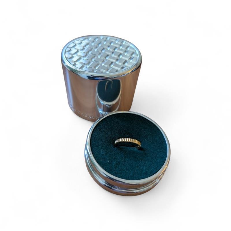 Bague Alliance BOUCHERON "Gresgrain" en or jaune