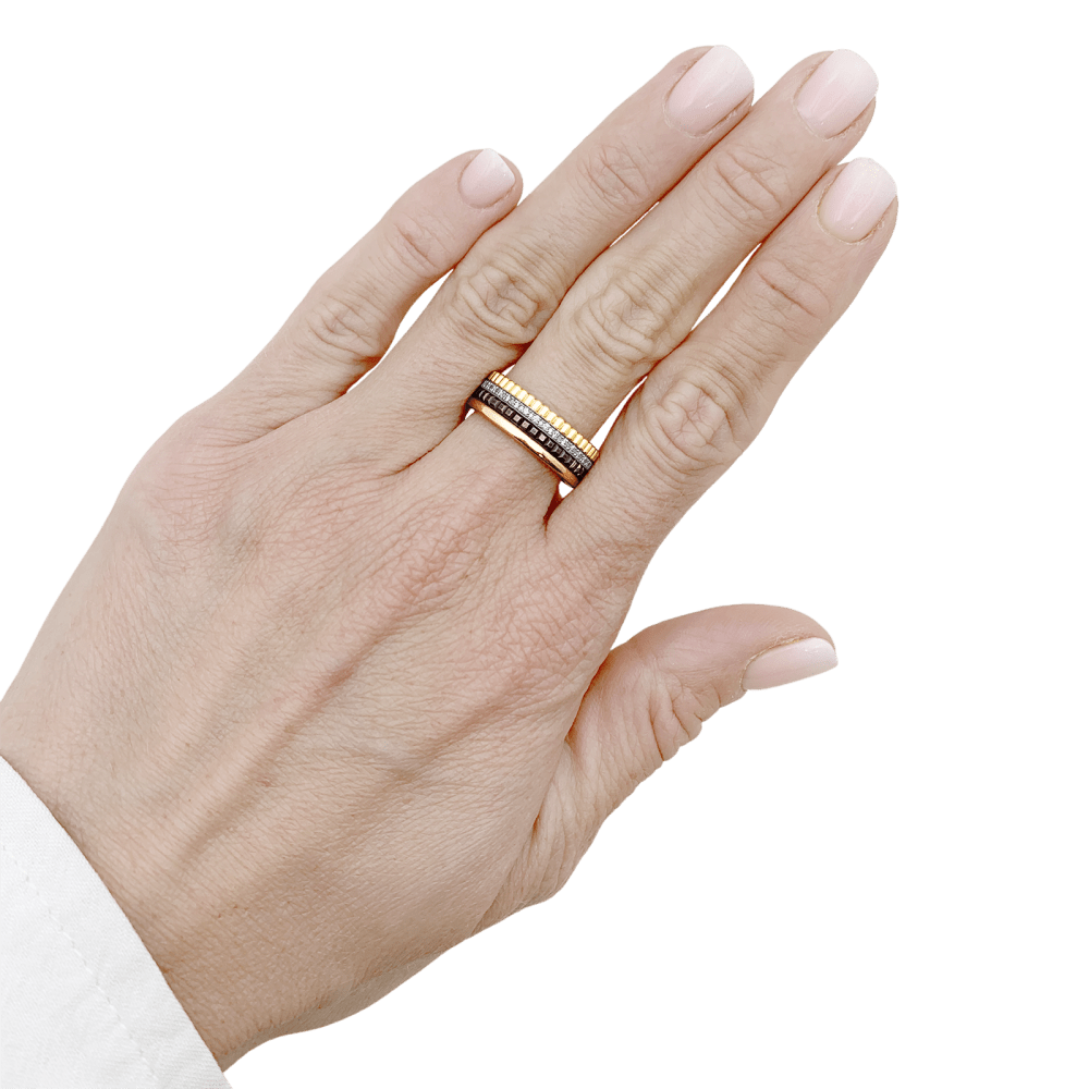 Bague Alliance BOUCHERON "Quatre Classique Small" en or blanc, or jaune, or rose et diamants