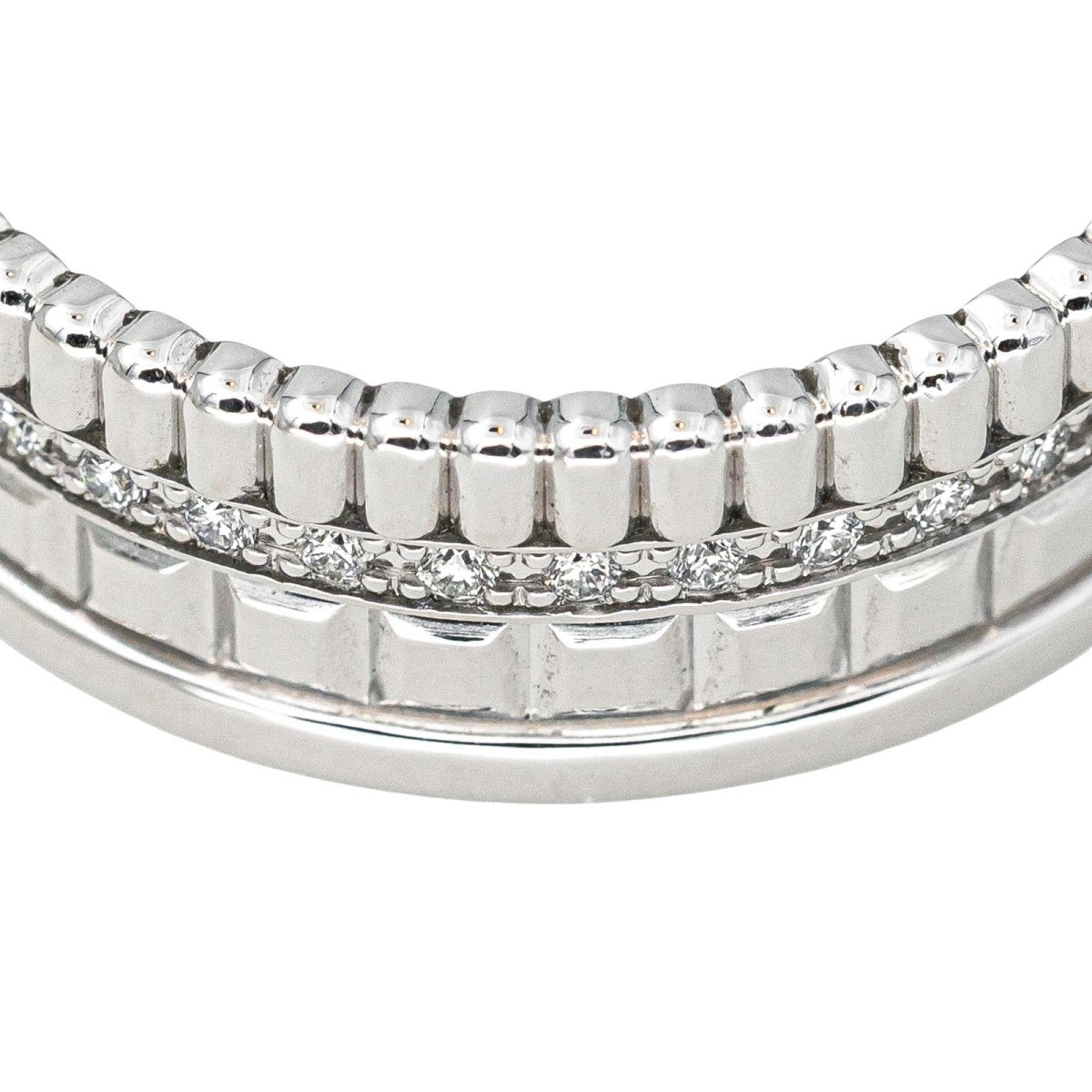 Bague Bandeau BOUCHERON "Quatre" en or blanc et diamants