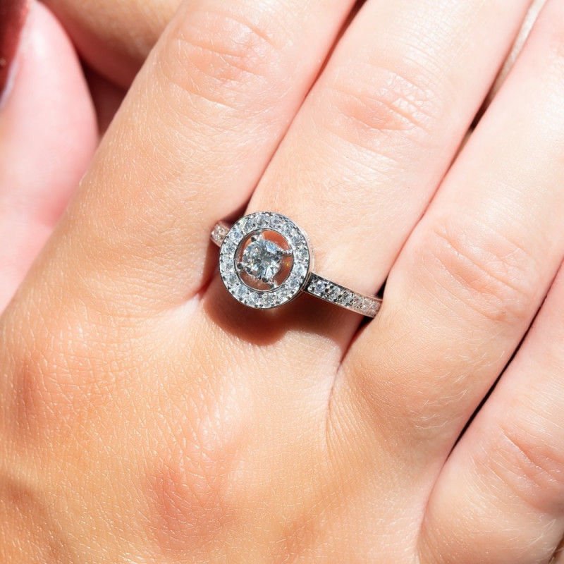 Bague Boucheron Ava or gris diamants