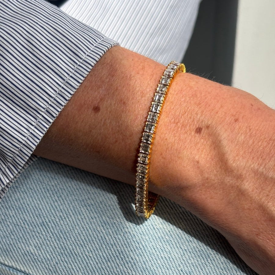 Bracelet Ligne BOUCHERON en or jaune, platine et diamants