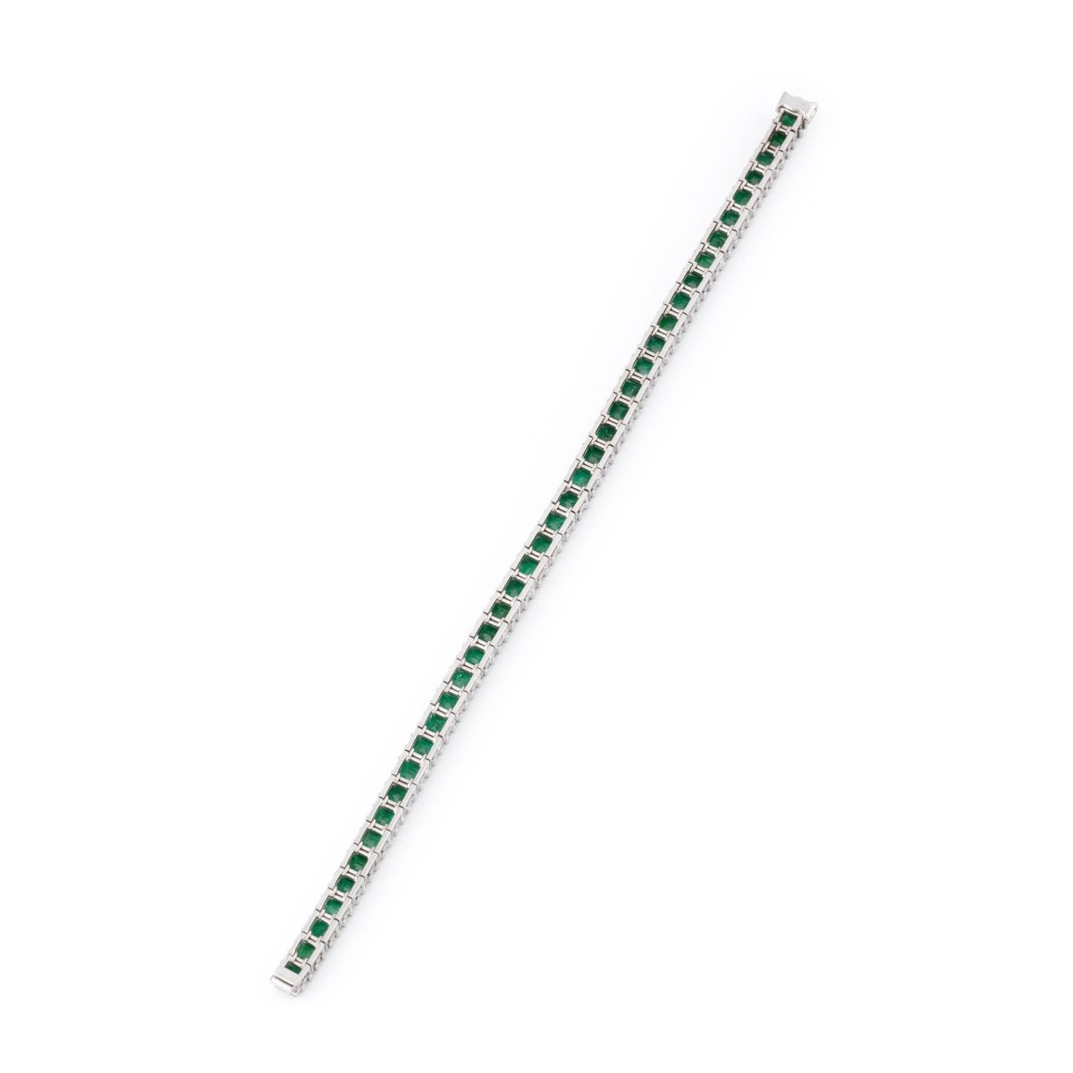 Bracelet Ligne BOUCHERON en or blanc et émeraudes