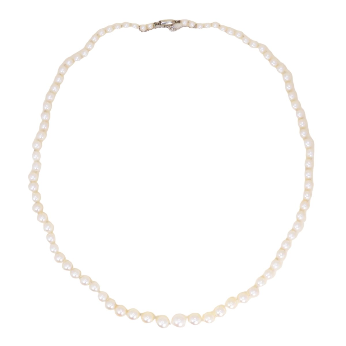 Collier Perles BOUCHERON en or blanc